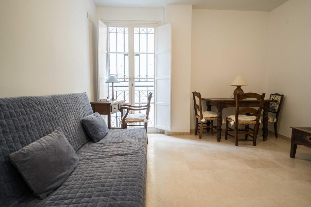 Optimus Conde De Ibarra Apartment Севиля Екстериор снимка